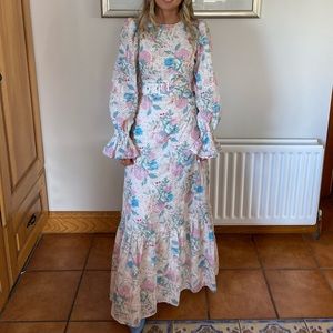 ASOS Design Maxi Dress full length dress with frill hem and belt. size 4